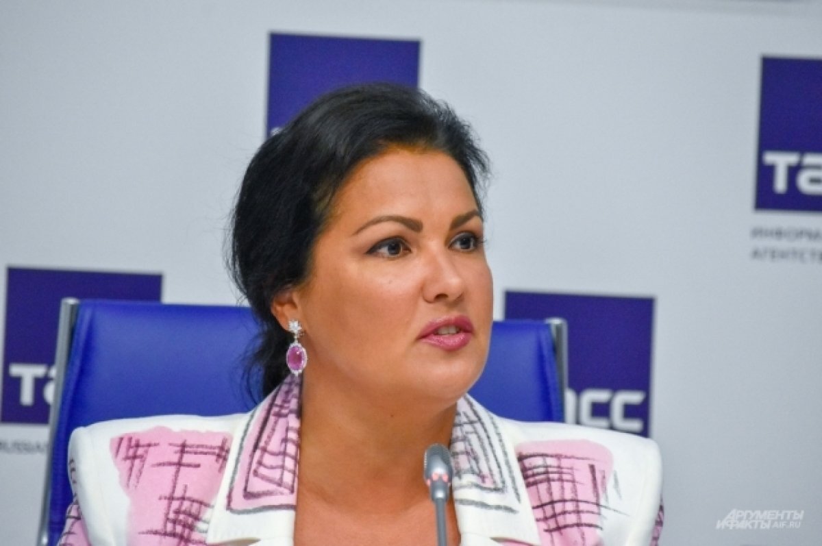    Писатель Юрий Поляков оценил позицию Анны Нетребко