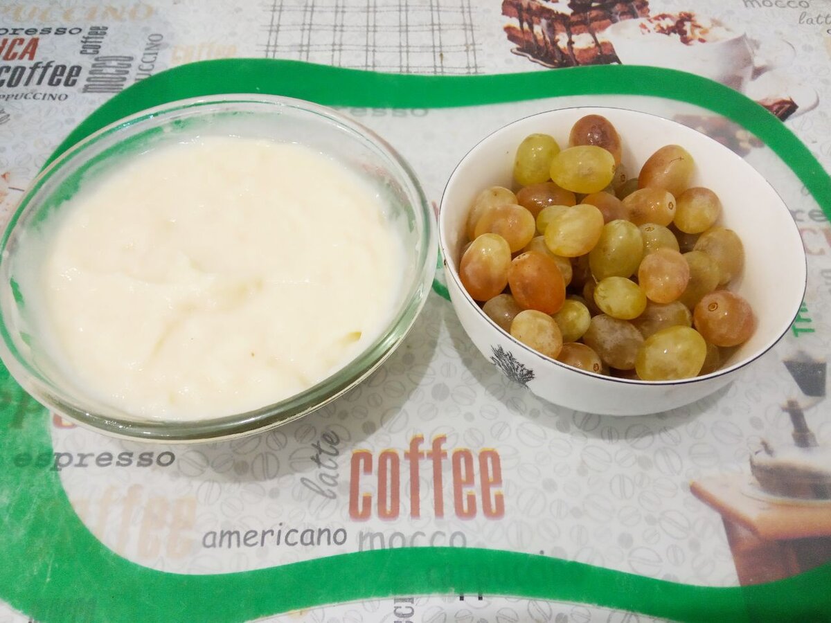 Заварной крем и виноград