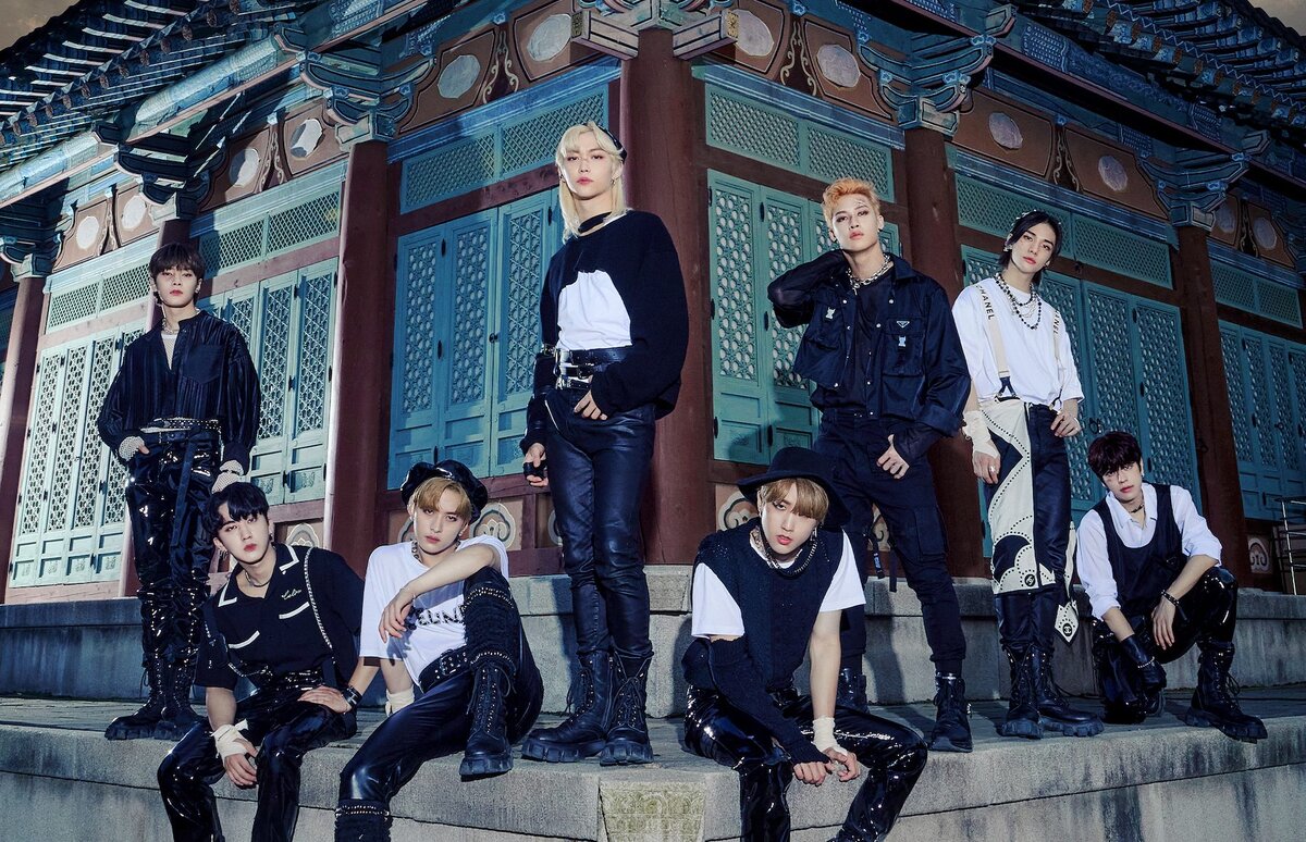 Stray Kids. Фото взято из интернета.