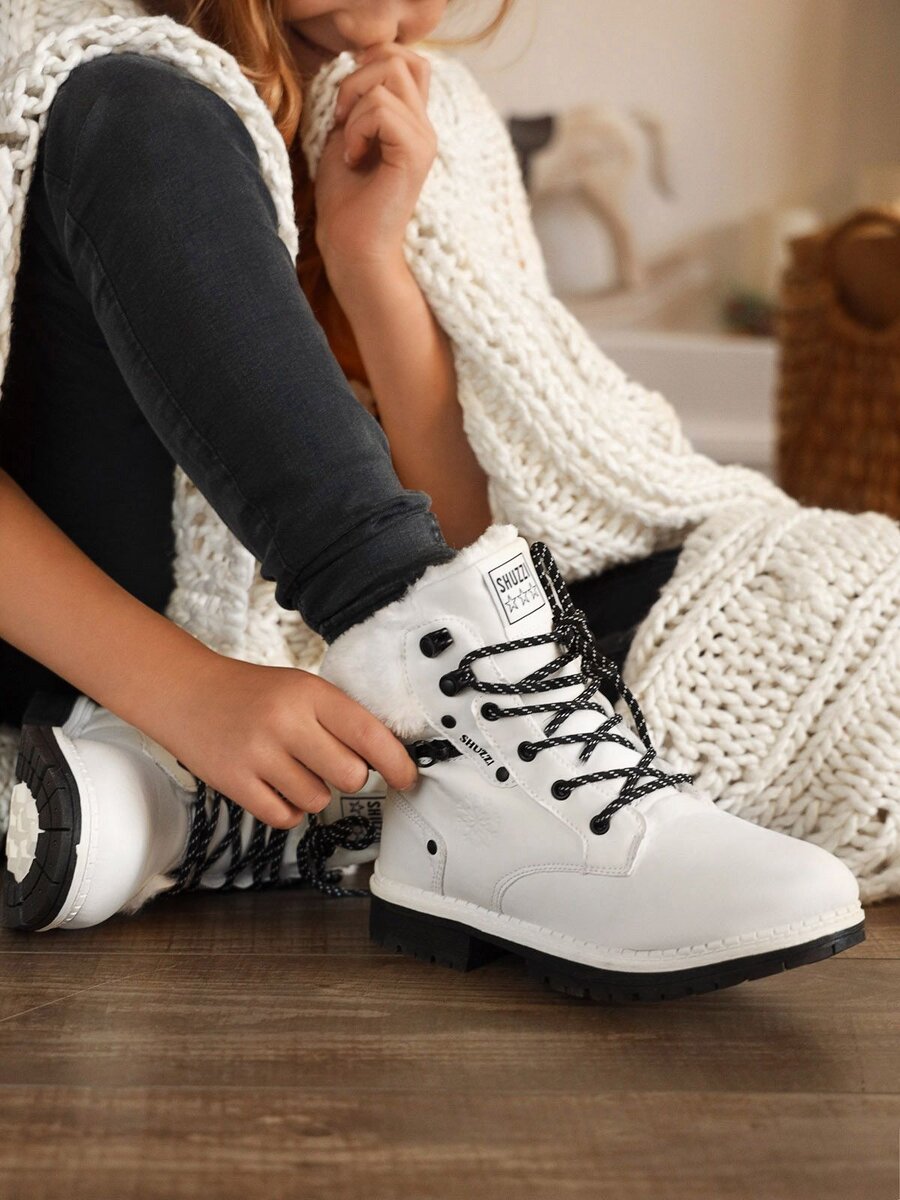 Как выбрать зимнюю обувь для ребёнка: полезные советы родителям | MEGATOP |  Дзен