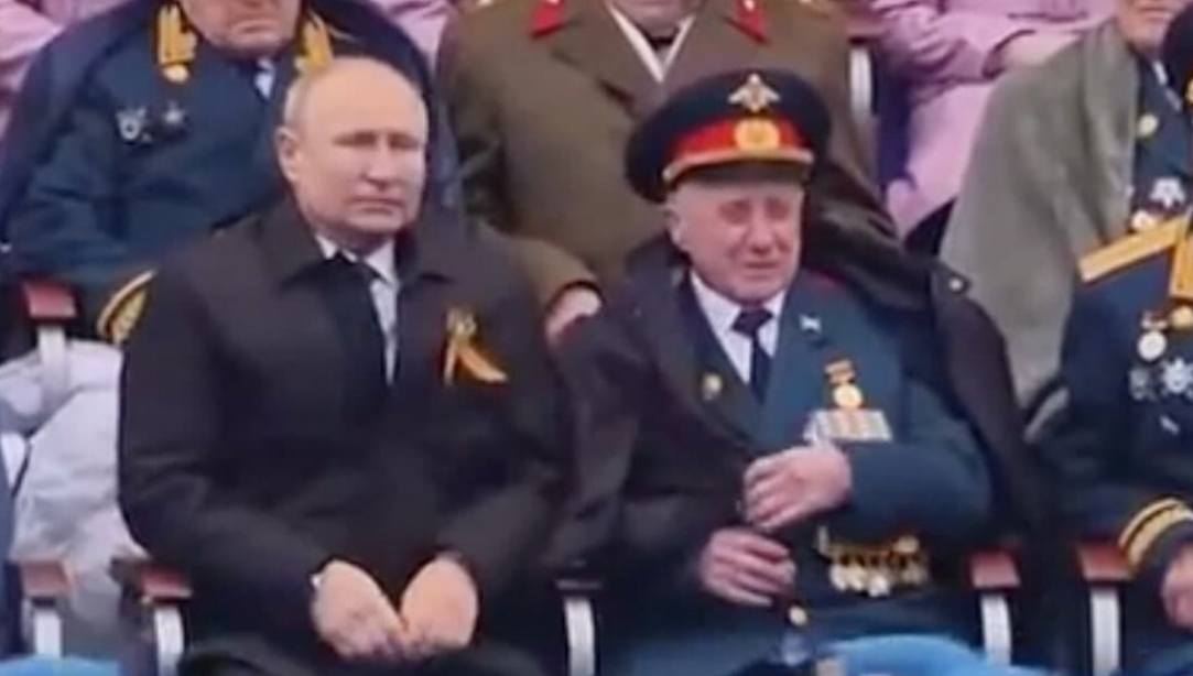 Думаю, что призывать ветеранов быть бдительными - не правильно. Их нужно защищать