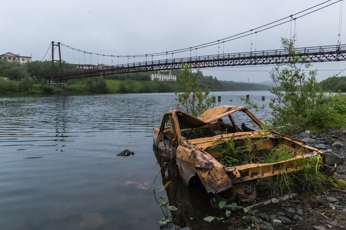 Мост к заброшенному поселку Рудник, с которого началось строительство Воркуты 