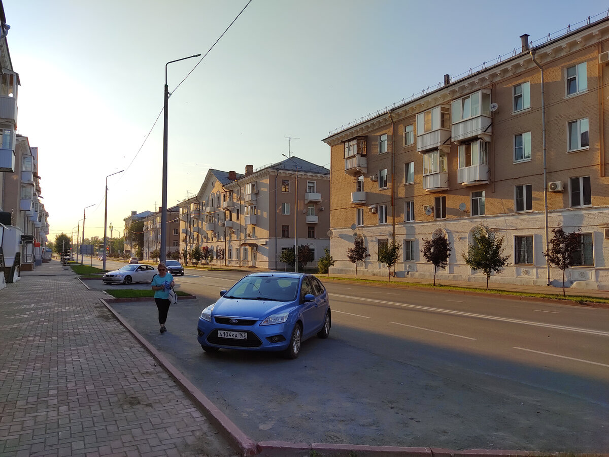 Город Новокуйбышевск Самарской области совершенно теряется на фоне прочих городов области, в первую очередь - самой Самары, спутником которой он является.-46