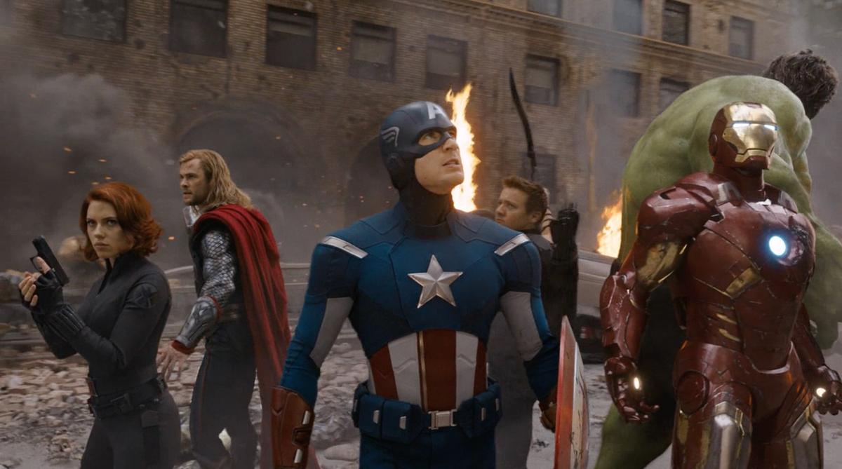 Мстители смотрят фанфик. Мстители the Avengers (2012). Читаури Марвел. Капитан Америка из Мстители 2012. Мстители финал Капитан Америка 2012.