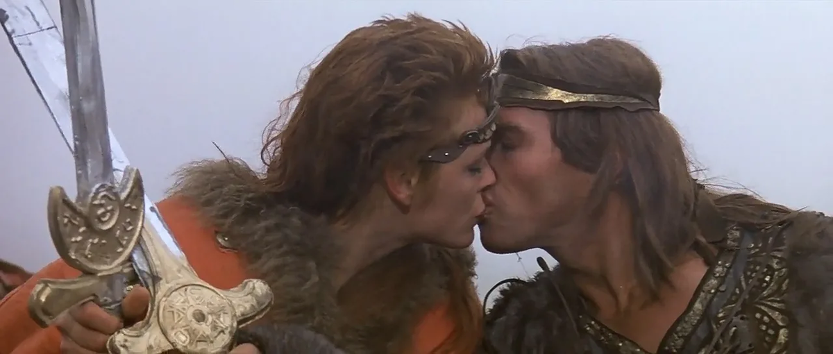 фото взято из фильма рыжая соня.