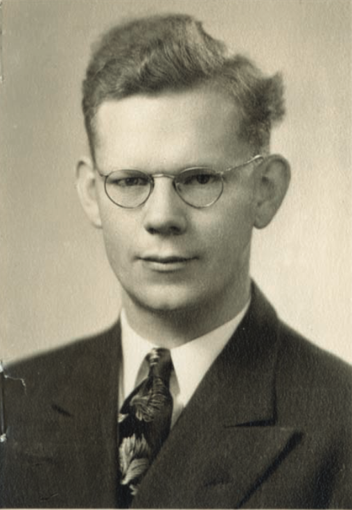 Раймонд Лорел Линдеман (24 июля 1915 - 29 июня 1942). Фото с сайта https://aslopubs.onlinelibrary.wiley.com/doi/pdfdirect/10.1002/lob.201221237 