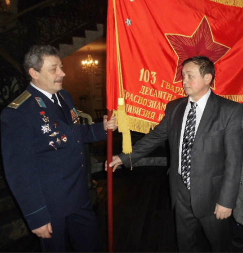 Встреча «афганцев» 1-го батальона 357 полка. Полковник Владимир Петров – справа