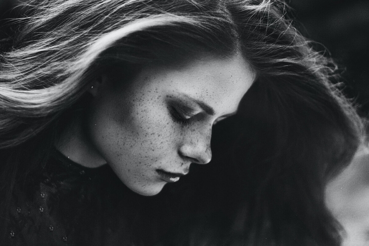 "Семейный секрет Горюновых", Екатерина Широкова. Фото Robert Piosik Unsplash