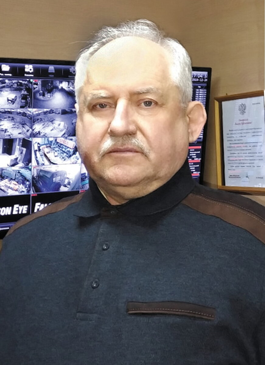 Генеральный директор ООО НПП «Гидрогеолог». Кандидат геолого-минералогических наук.
