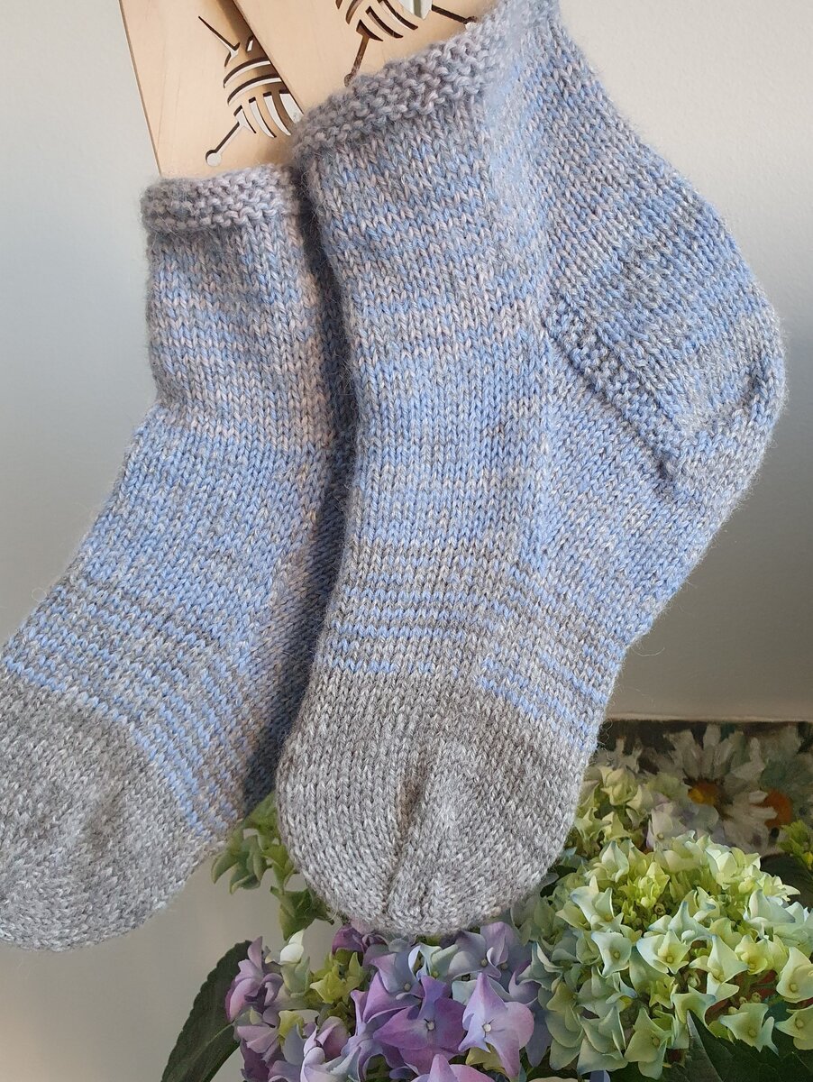 Готовые носки N 2, пока еще без ВТО.