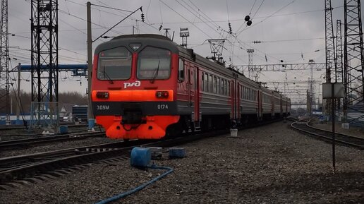 Электропоезд ЭД9М-0174. Аламбайский экспресс.