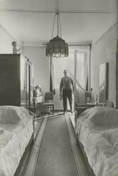 В новой квартире. Наум Грановский, 1960-е, г. Москва, МАММ/МДФ. 