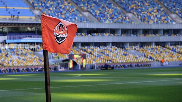    Угловой флажок с логотипом клуба "Шахтёр" (Донецк)© пресс-служба ФК "Шахтёр"