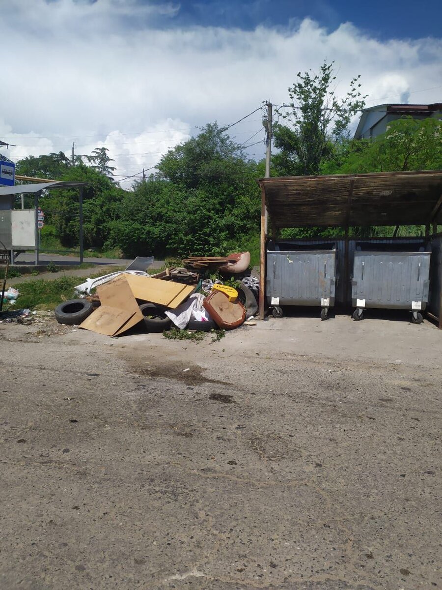 Гора мусора в Сочи, фото из интернета