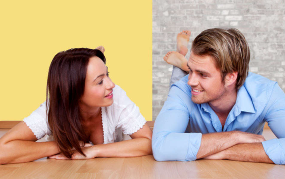 выгнал жену. брата выгнала жена. брат с братишкой дерутся. брата выгнала жена. старший брат бьет младшего брата.