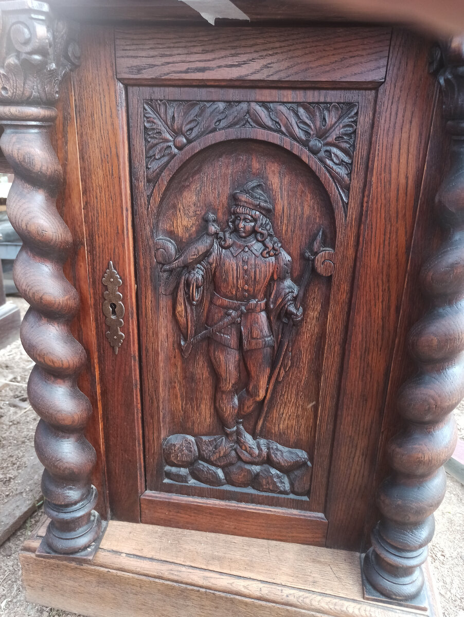 Стол, Германия, 19 век.