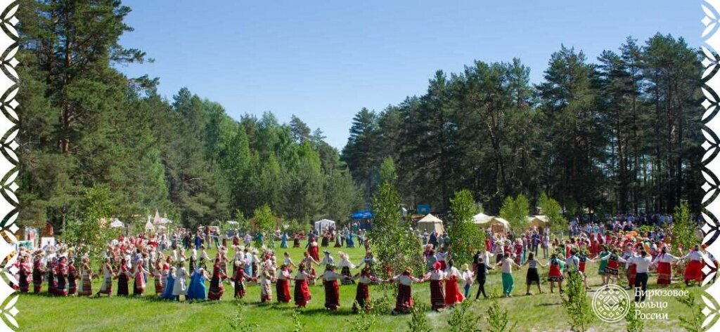 Троицкие хороводы в Орловском полесье. Фото: «Троицкие хороводы в Орловском полесье»