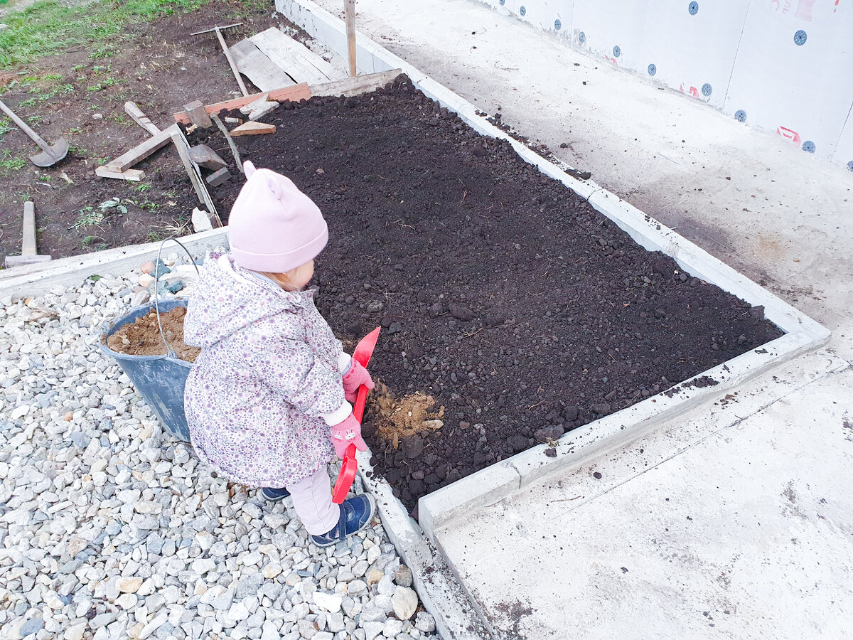 Растёт подмога!