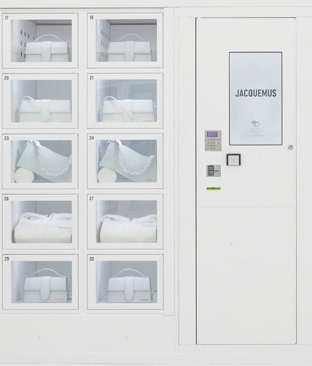 Jacquemus вэндинг машина в Милане