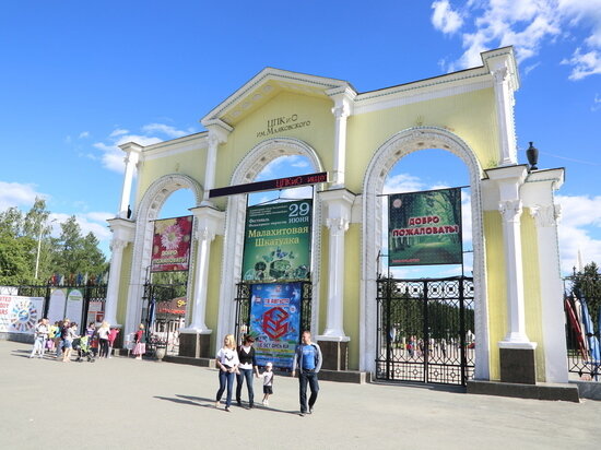     В главном парке Екатеринбурга смонтируют обзорную площадку. Фото: Николай Курилов / "МК-Урал".