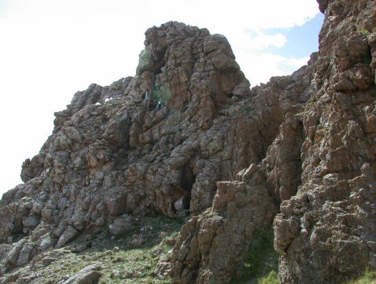 Археологам пришлось лезть высоко. по Эрдэнэбат 2009 