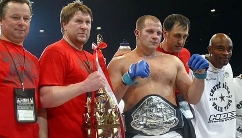 Справа от Федора - Николай Питьков. Фото из открытых источников.