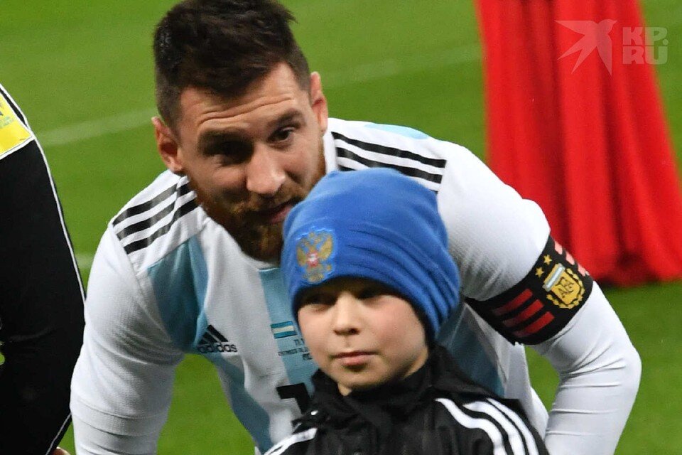     Нападающего сборной Аргентины Лионеля Месси назвали «простым рязанским парнем». Владимир ВЕЛЕНГУРИН