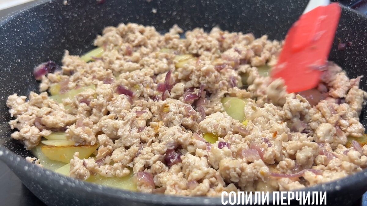 Картофельно-мясная запеканка на сковороде! Питательный ужин.