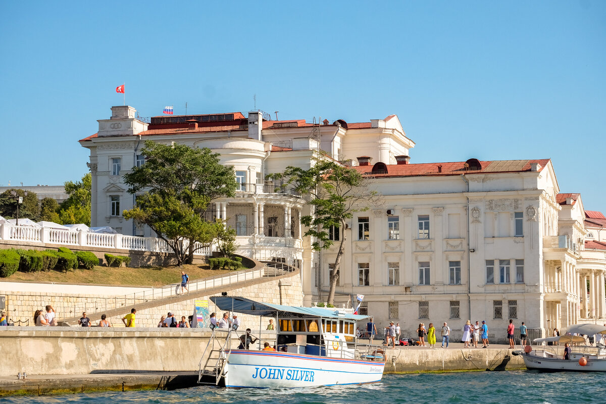 Экскурсия к кораблям Черноморского флота ко дню ВМФ. Нашла фото крейсера  Москва. | Блондинка-путешественница на Ауди | Дзен