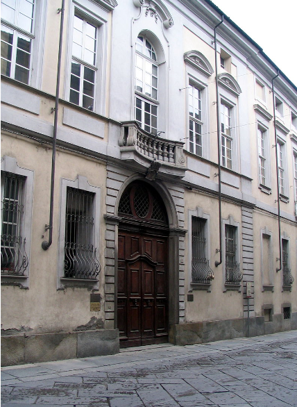 Родовое палаццо Альфьери в Асти.