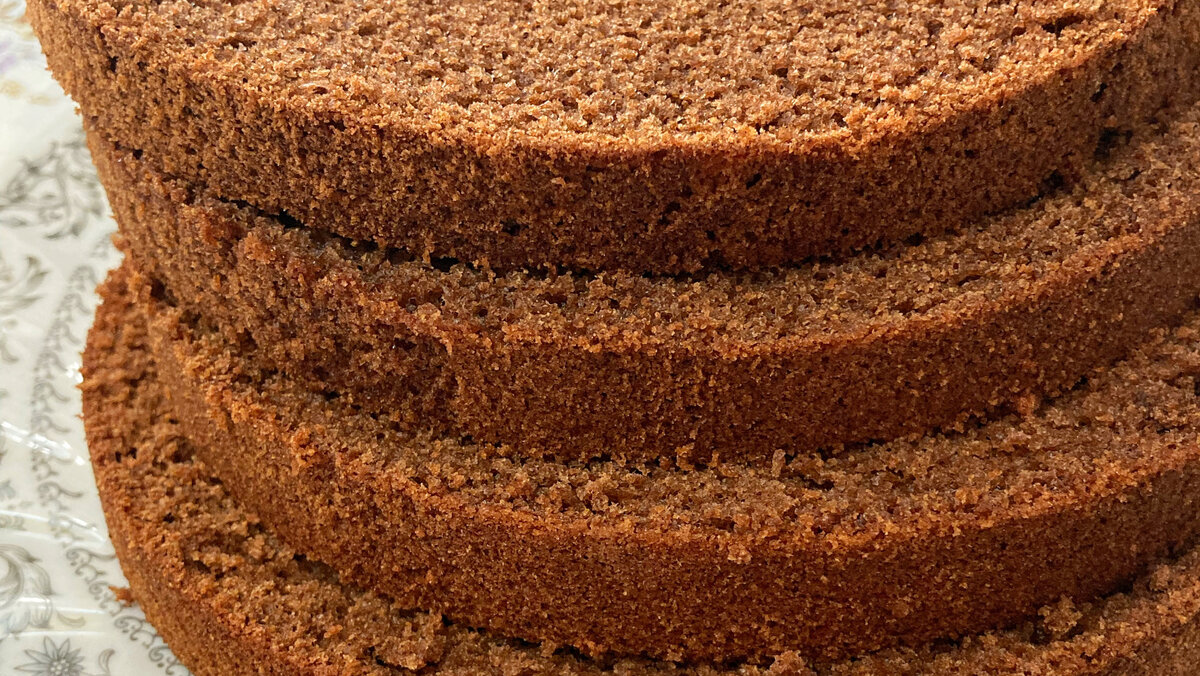 Шоколадно-кофейный бисквит.