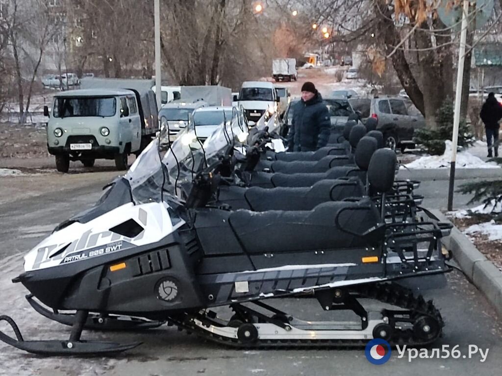    7 снегоходов «Тайга-Патруль» и 22 автомобиля «Нива-Тревел» передали лесничим и охотоведам Оренбургской области