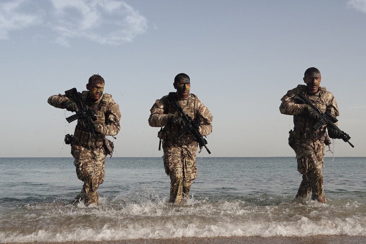 Красный флаг / Al Sancak