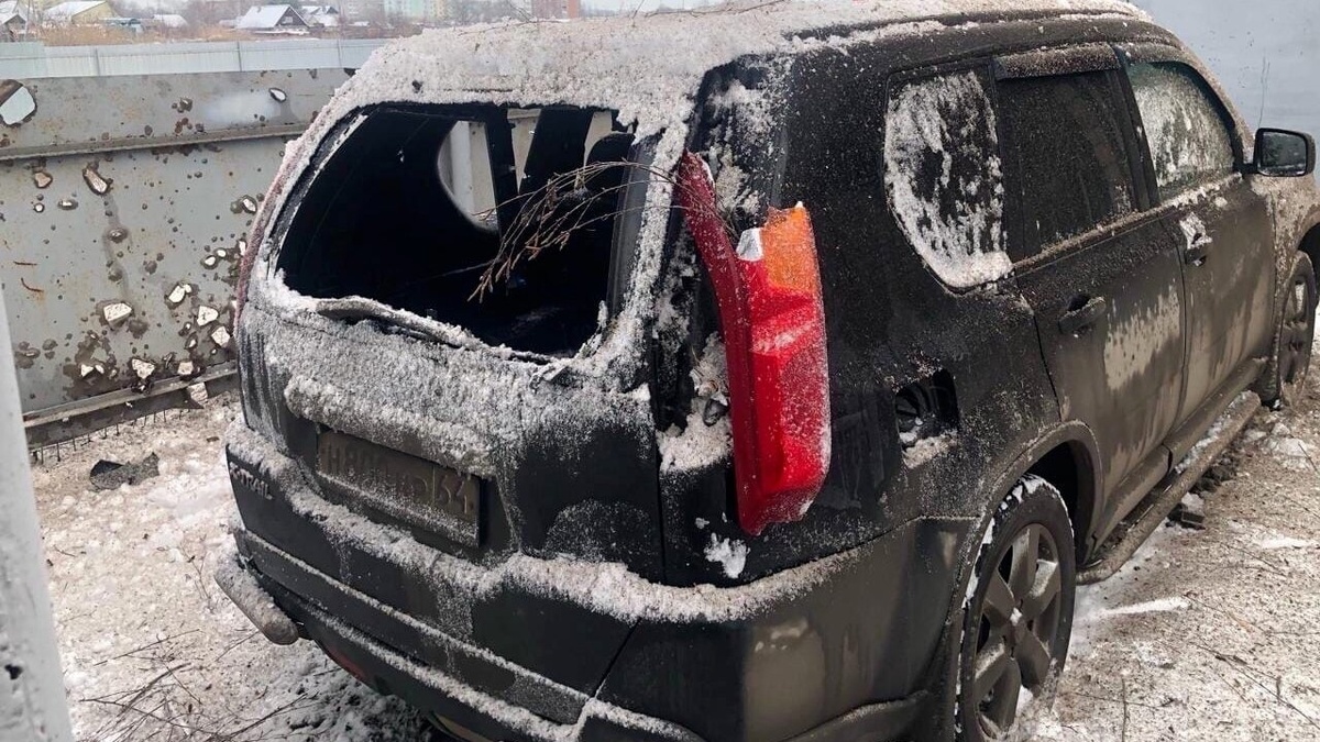   От обломков БПЛА в Энгельсе пострадали забор и автомобильНовости Саратова и области – Сетевое издание «Репортер64»