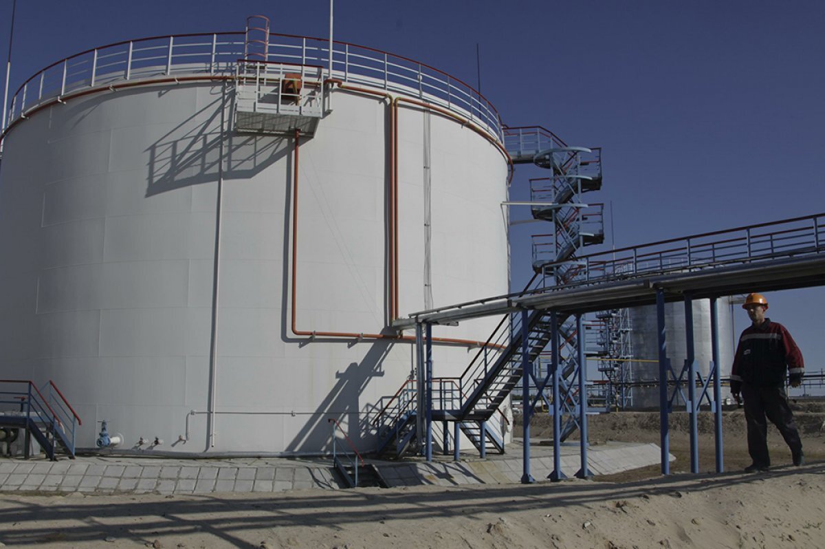    Экономист Джафарли предупредил о последствиях введения потолка цен на нефть