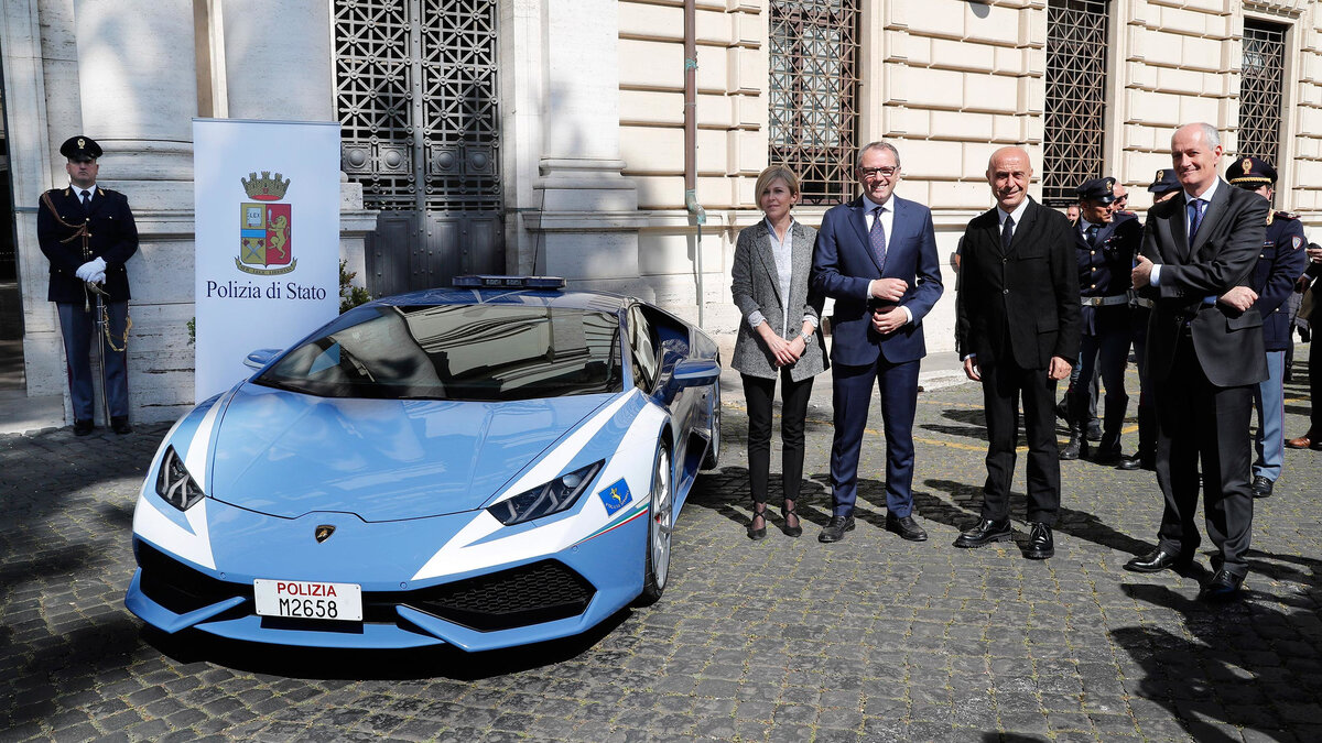 Полицейский Lamborghini Huracan за 20 миллионов или как скорость может  спасать жизни! | MoscowDreamCars | Аренда уникальных авто | Дзен