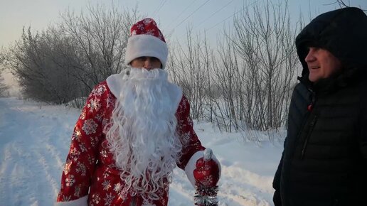 Навести мороз. Платиновый дед Мороз. Дед Мороз с новым годом Мем. С новым годом малыш Мем. С новым годом добрый Мем.