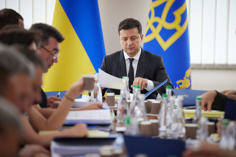    Украине предрекли распад в 2023 году