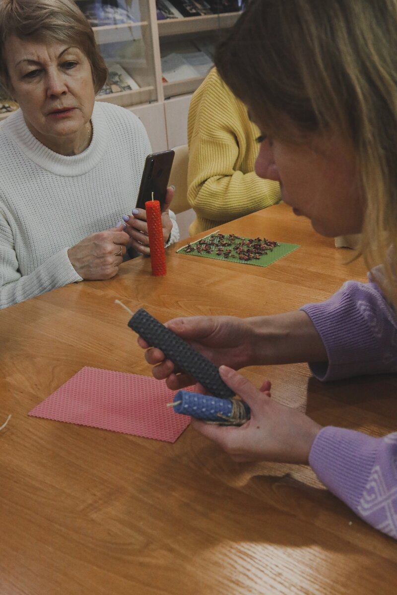 Мастер-класс  по свечам из вощины который проводила я для участниц проекта Mama time