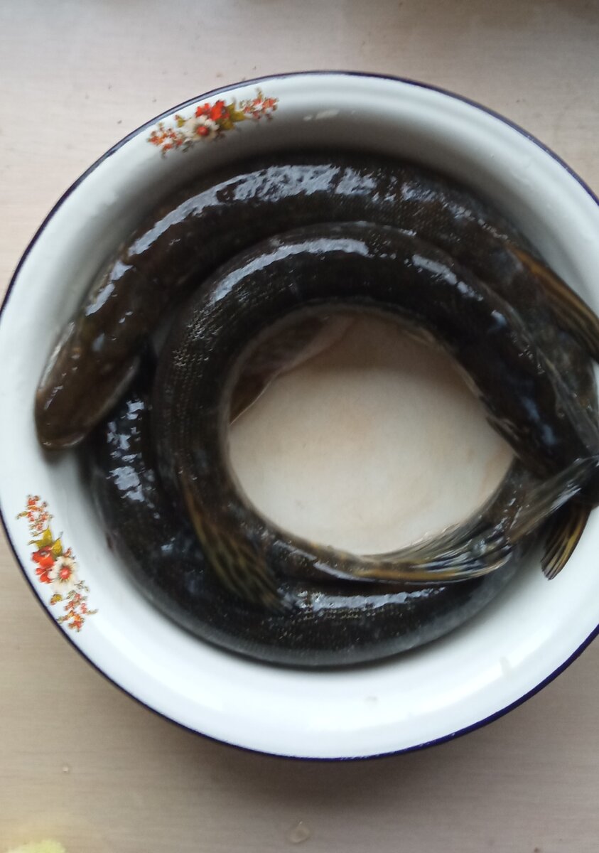 Не очень удобно в маленьком тазике. 