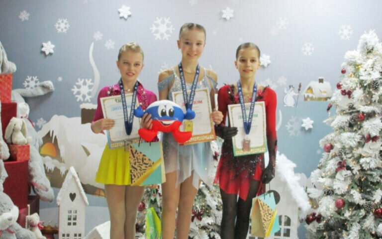    Оренбургские фигуристы завоевали бронзовые медали на межрегиональном первенстве УФО, ПФО Кристина Просвиркина