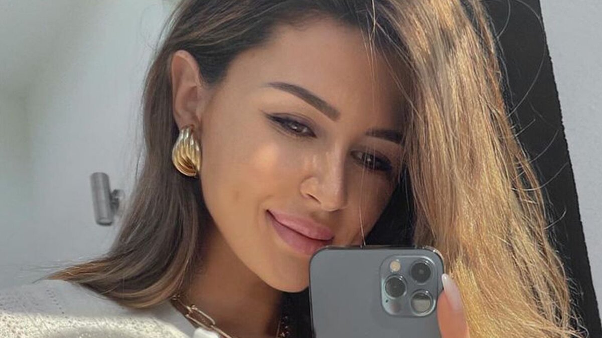        instagram*.com(Деятельность соцсети запрещена в России как экстремистская) | @anna_zavorotnyuk