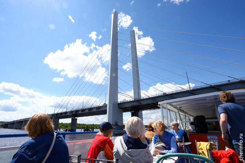    Перевозить череповчан будут теплоходы из Санкт-Петербурга.