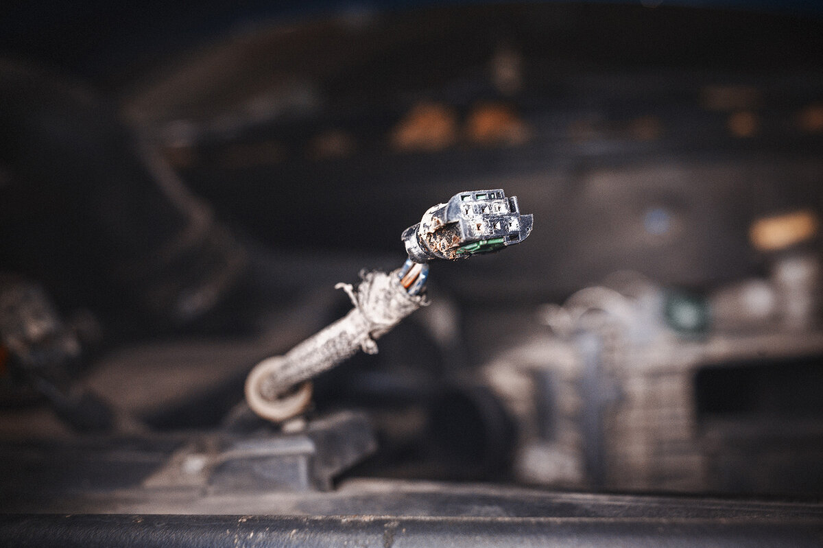 Сгнивший разъём на дроссельную заслонку Джип Компас