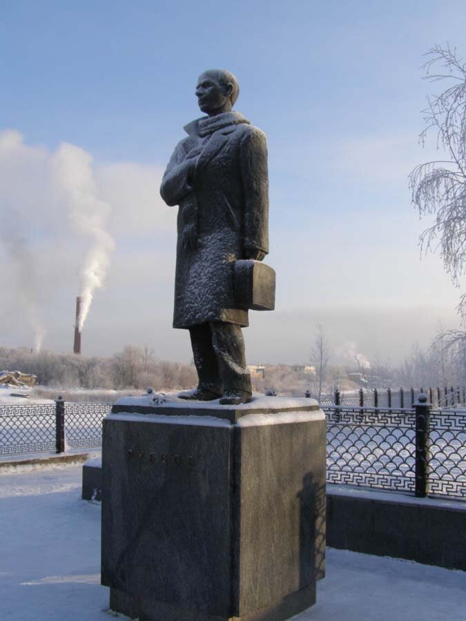 Памятник рубцову в вологде фото