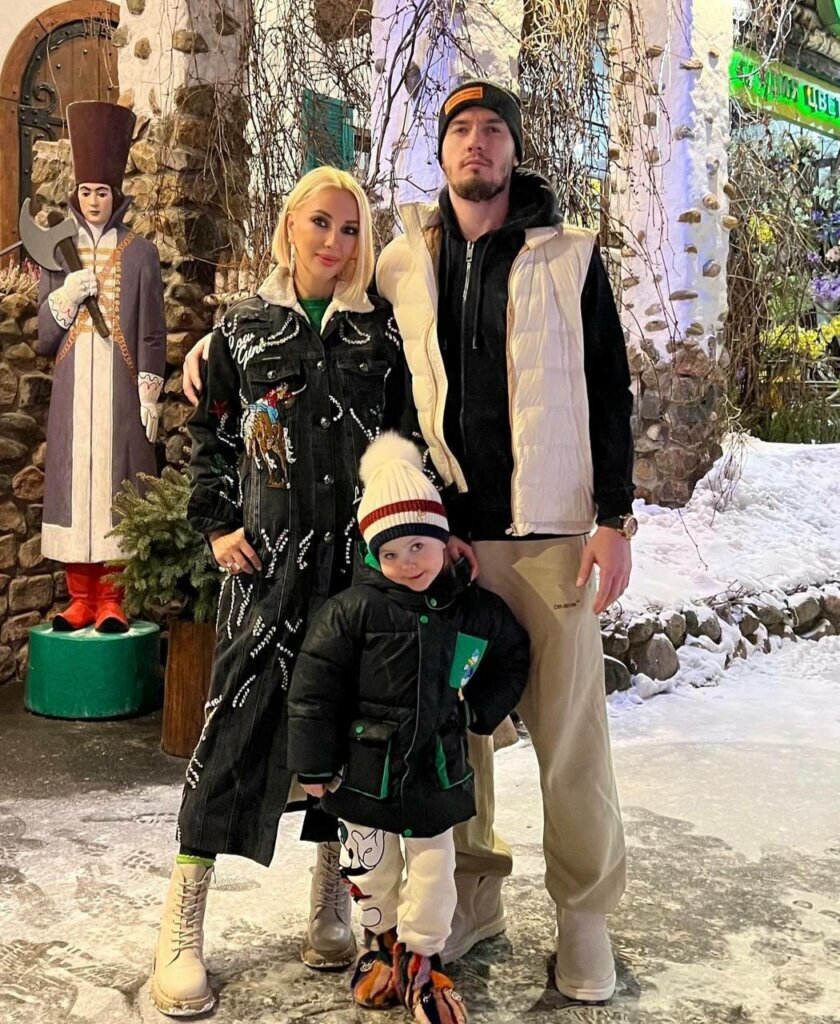    Лера Кудрявцева редко показывает мужа и дочь публике