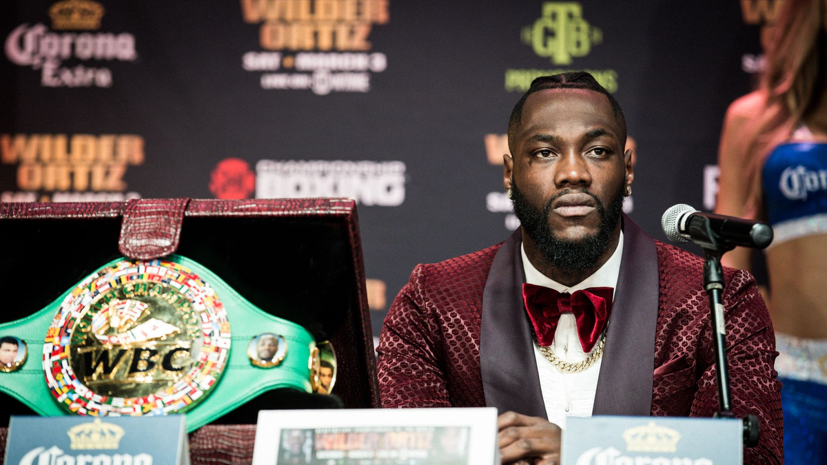 Экс-чемпион мира в супертяжелом весе по версии (WBC) - Тайсон Фьюри