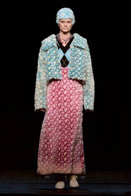    Примеры вещей из новой коллекции Anrealage. Источник: Vogue