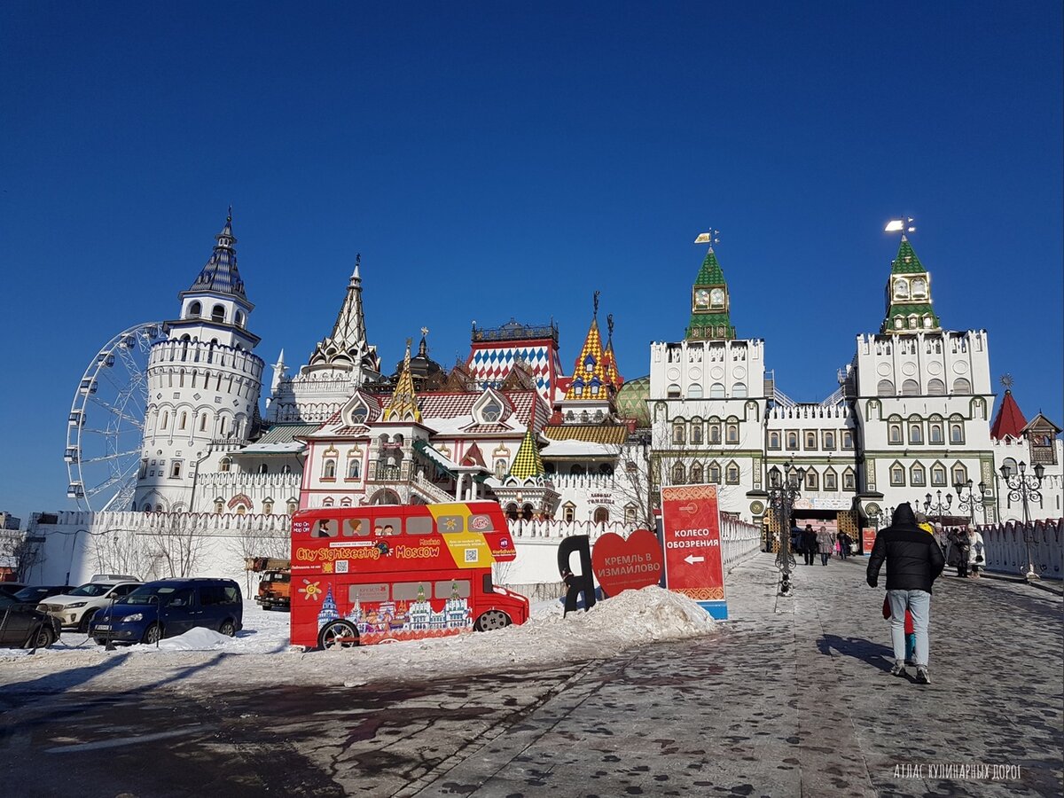 Дворец измайловский кремль. Измайловский кремль 2022. Измайловский кремль зенитки. Измайловский парк кремль. Ушаков директор кремля измайлово.