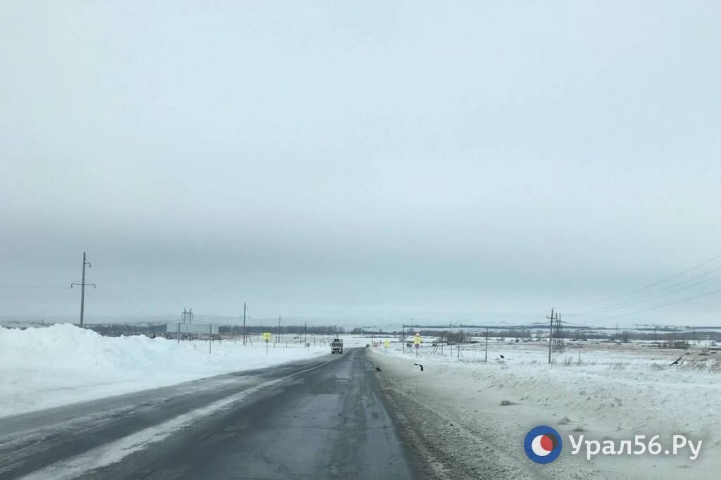    Из-за сильной метели временно закрывается движение еще на нескольких дорогах Оренбургской области